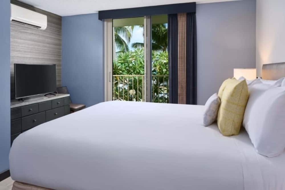 Diamond Head - Kapahulu - St. Louis Hotel | Kaimana Beach Hotel