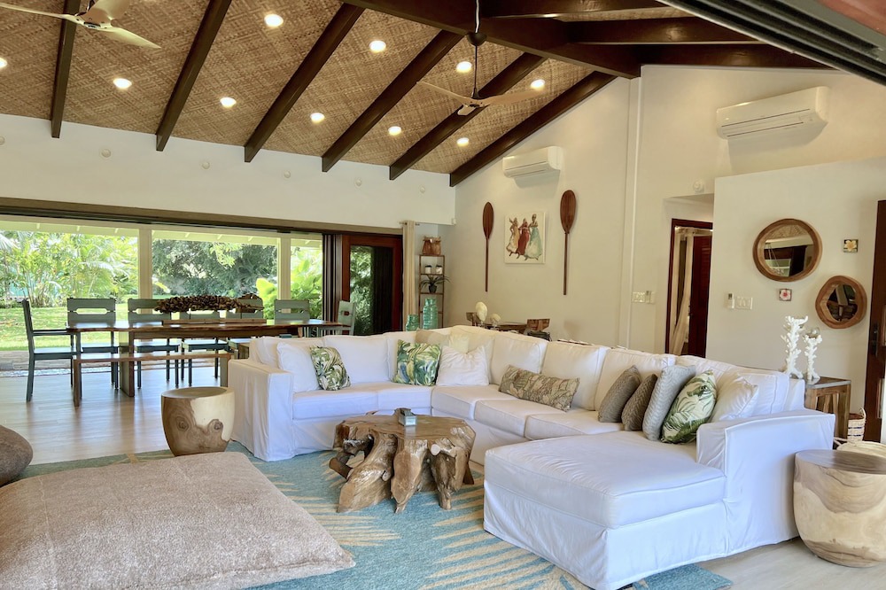 Mokuleia House | PLEASE LET US KNOW IF YOU ARE A MAUI FAMILY AFFECTED BY WILDFIRES.