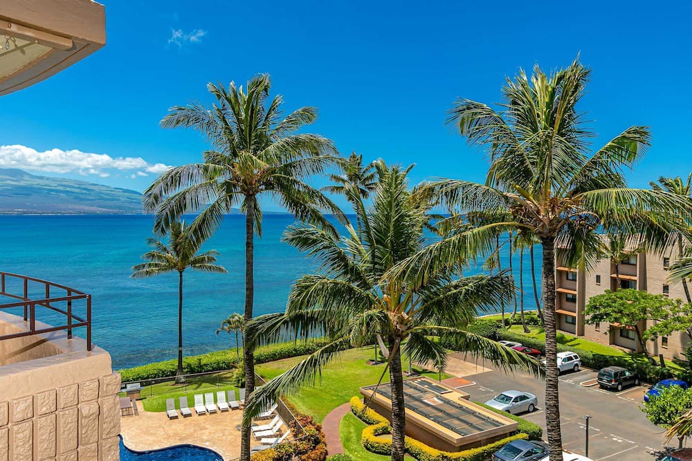 Maalaea Hotel | Island Sands by Coldwell Banker Island Vacations