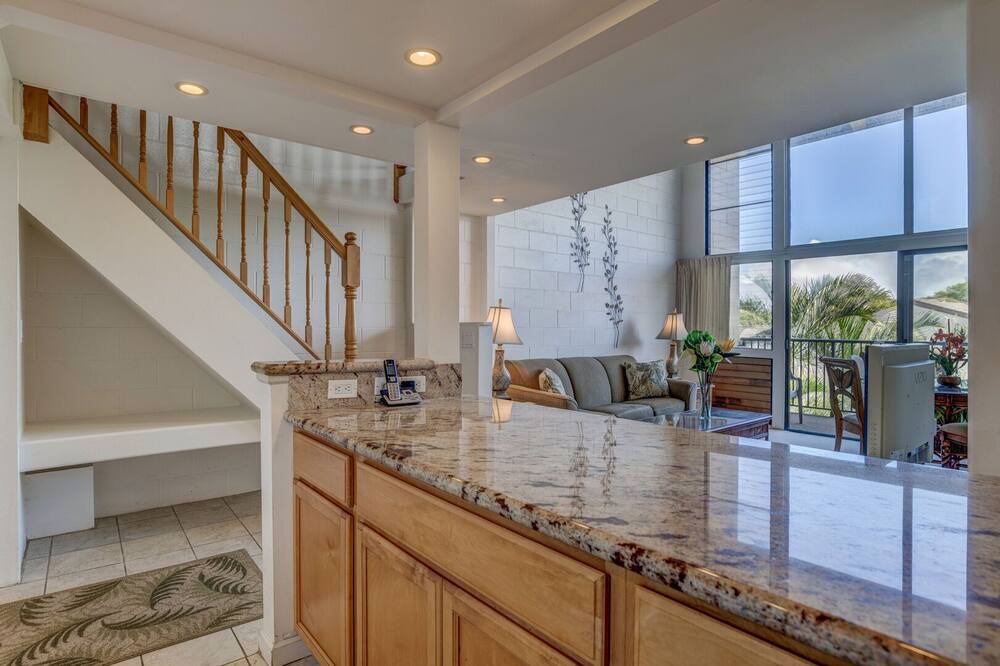 Maalaea Condo | My Perfect Stays Special: Feb 25-28 $199