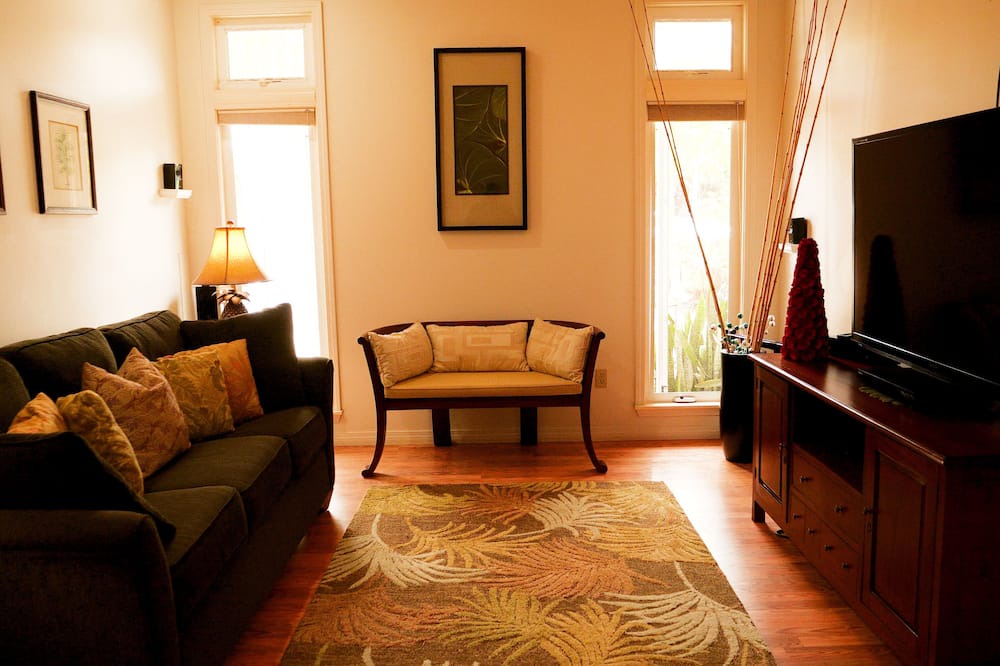 Kalaoa Villa | Kona Grand Ocean View Villa Pinao - 10% Discount on Weekly Bookings