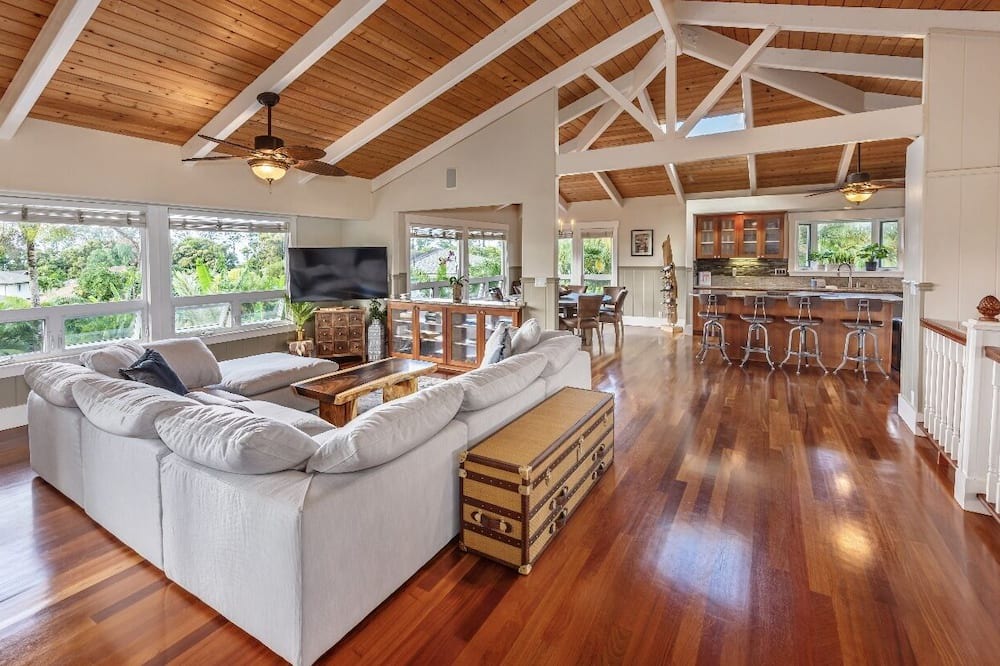 Princeville House | Pool/HotTub/Bikes 4000 SqFt with AC in all bedrooms!