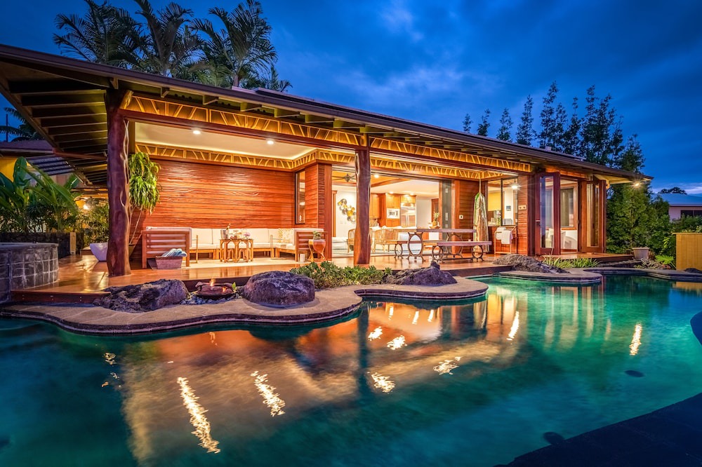 Honalo Villa | Aolani House & Cottage Villa Ocean Views Sleeps 12