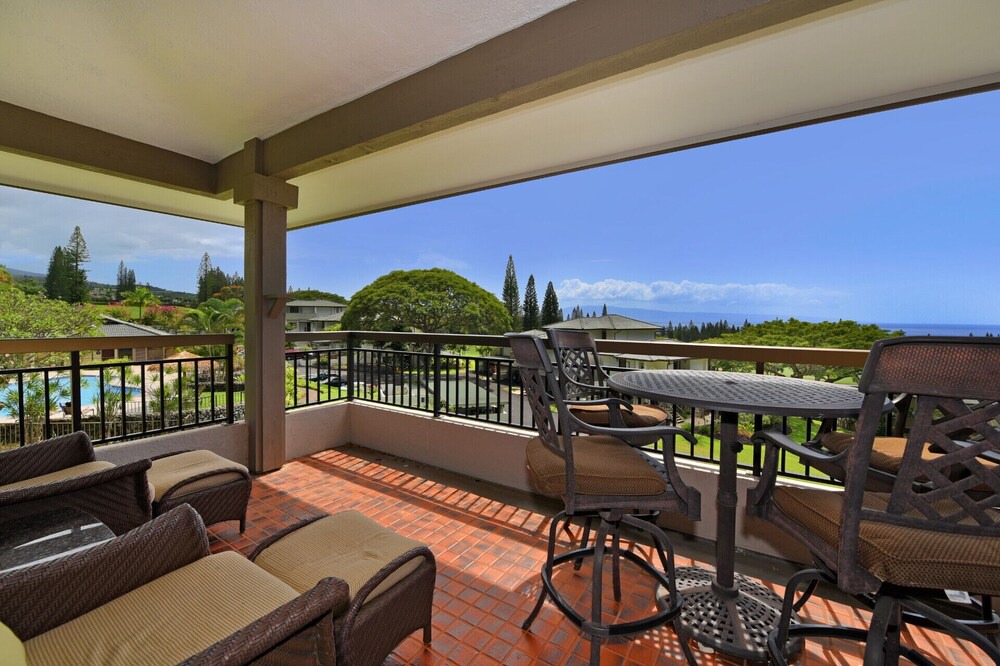 Kapalua Condo | Magnificent Gold Unit with Full Ocean View - Read the 100+ 5 Star Reviews!