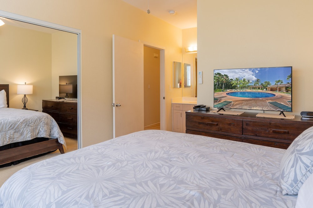 Ko Olina Condo | 2 Bed, 2 Bath Ground Floor Condo on the Golf Course (FW 18C)