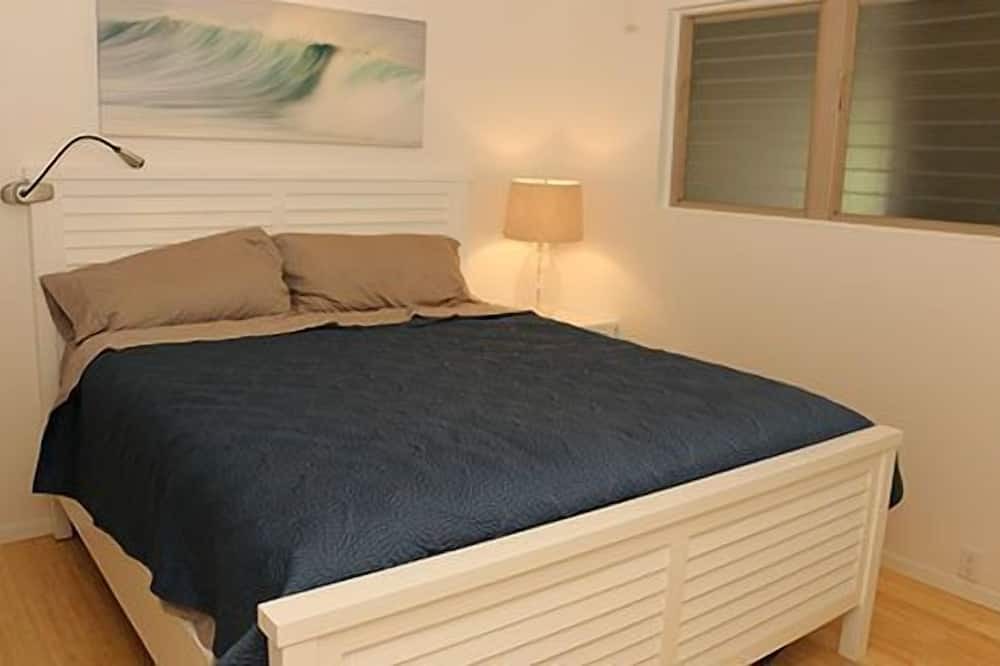 Ualapue Apartment | Luxury With a View!!! Designer Furnished (Wavecrest Resort)