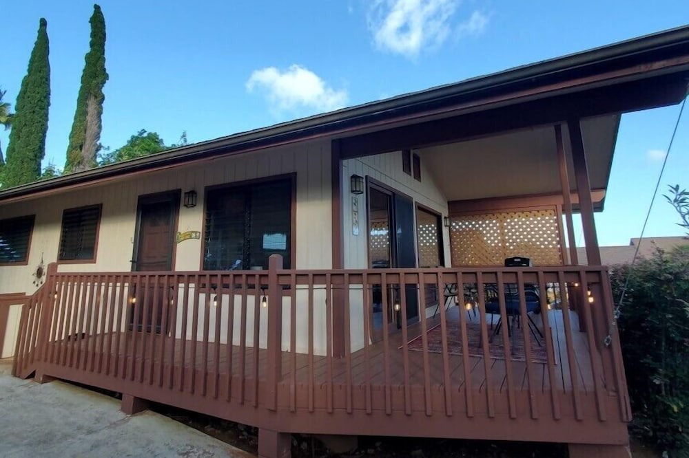 Kalaheo Cottage | Bamboo for Two Ocean View 12 Minutes from Poipu Beach