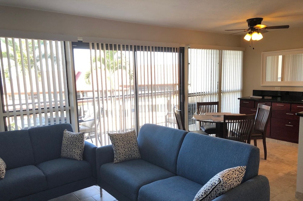 Honalo Condo | The "Three Palms" condo at Kona Coffee Villas