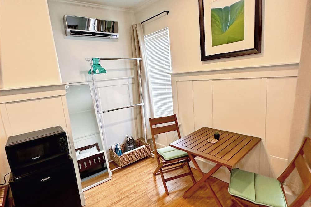 Hilo House | Hilo Town Inn