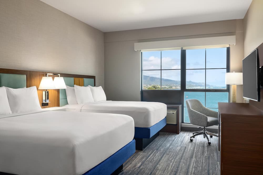 Kahului Hotel | Hampton Inn & Suites Maui North Shore