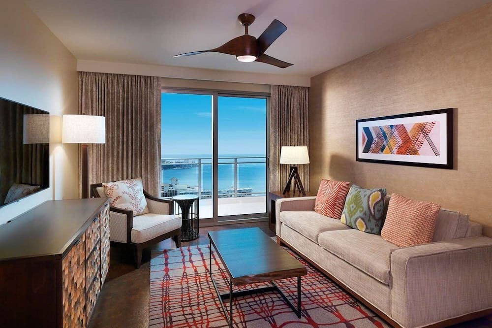 Ala Moana Resort | Hilton Grand Island Penthouse: 3BR,3BA, Ocean Views on Waikiki Beach, Luxurious!