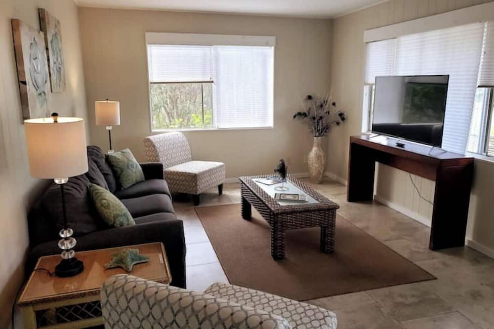 Hawi Apartment | Newly Renovated Guest Housenn