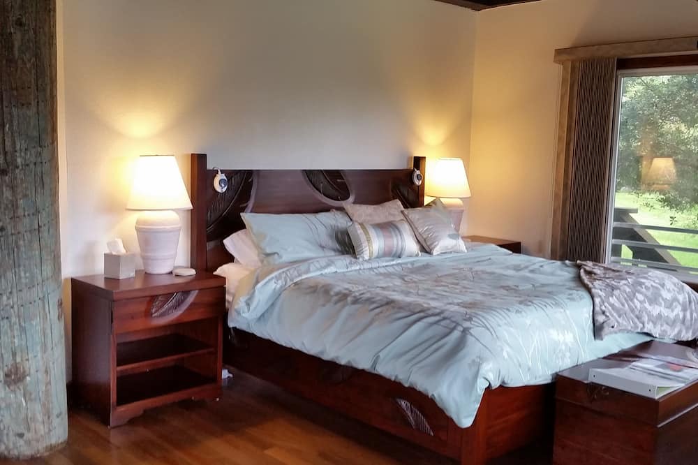 Volcano Bed & Breakfast | Volcano Acres Ranch B&B