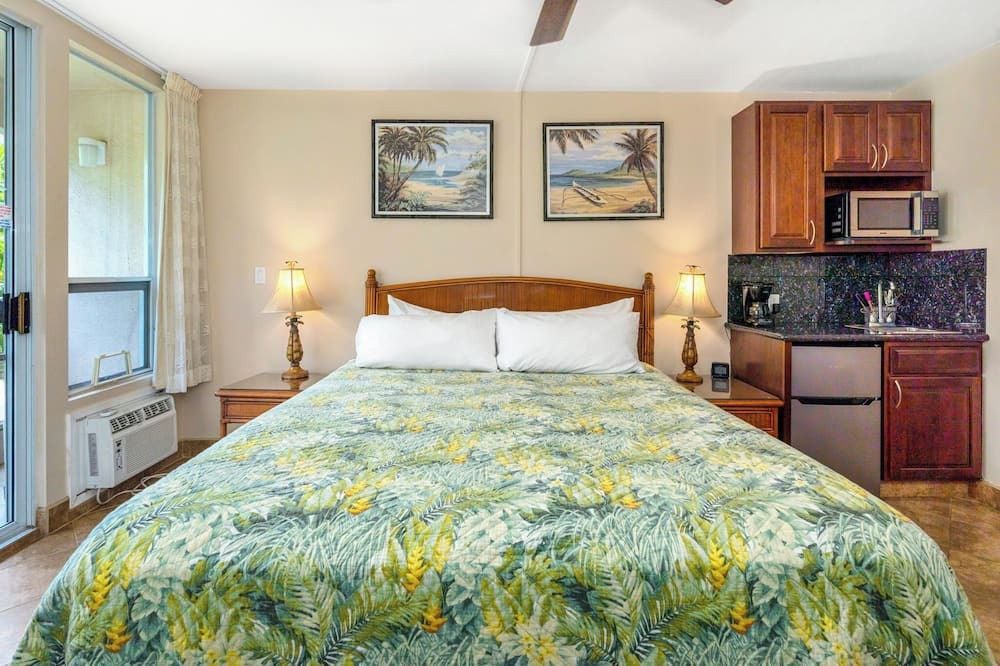 Kihei Apartment | Adorable Remodeled Maui Banyan Ensuite MBQ208A
