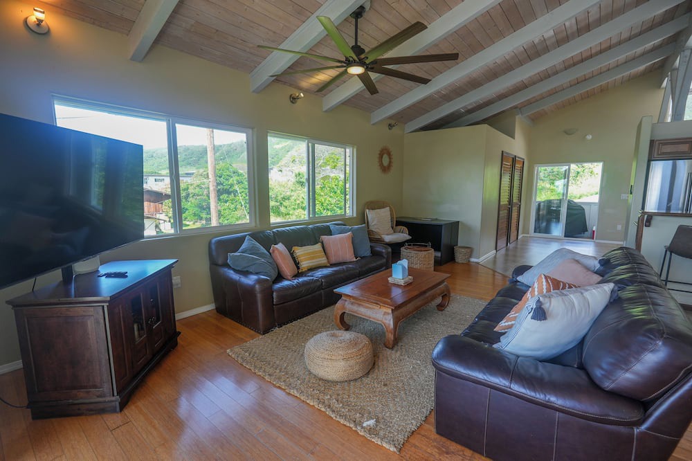Waialee House | Secluded Pool House with Ocean Views on North Shore