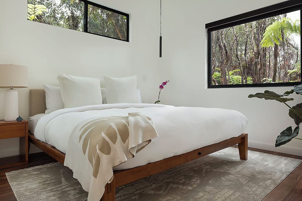 Volcano Cabin | IIWI - A Modern Retreat in Volcano