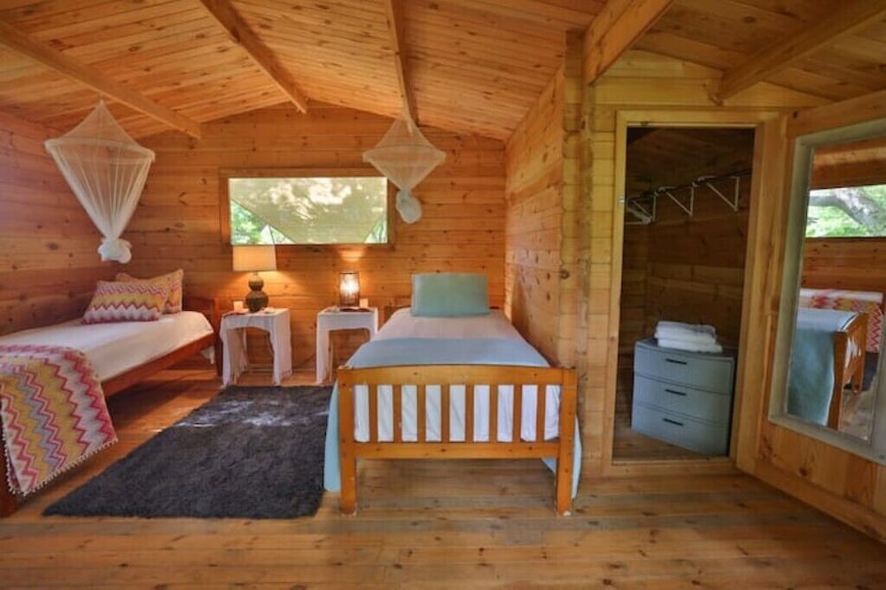 Punaluu Cabin | Majestic Cabin Stay