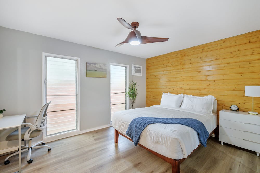 Nanakuli House | Oceanfront Maili Beach Living