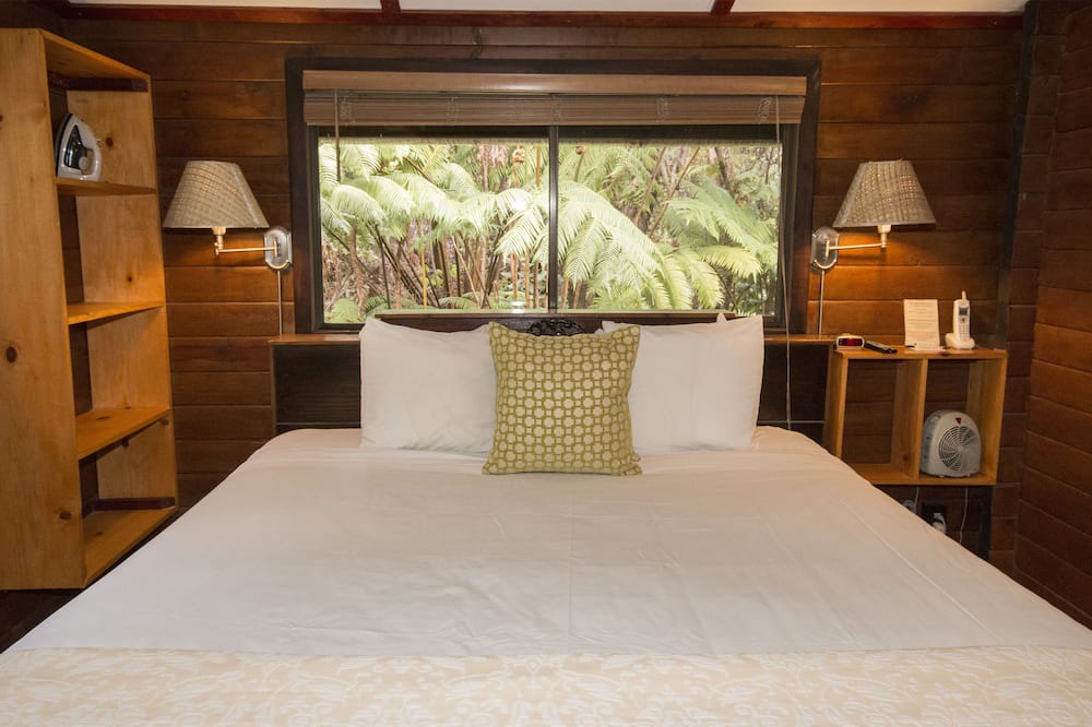 Volcano Hotel | Chalet Kilauea