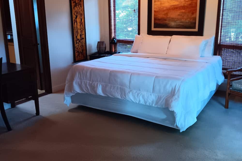Waialee House | North Shore Getaway w/Ocean Views steps to Beaches and Surf