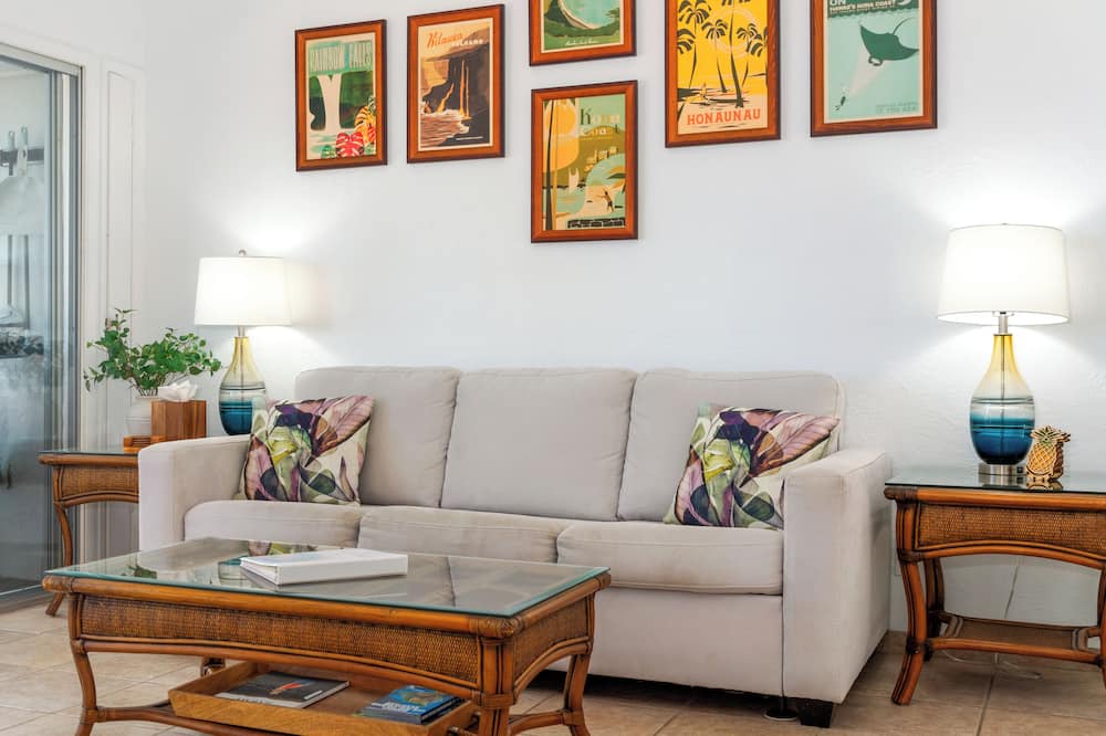 Keauhou House | Oceanview Townhome, freshly updated in Keauhou, close to Kona.