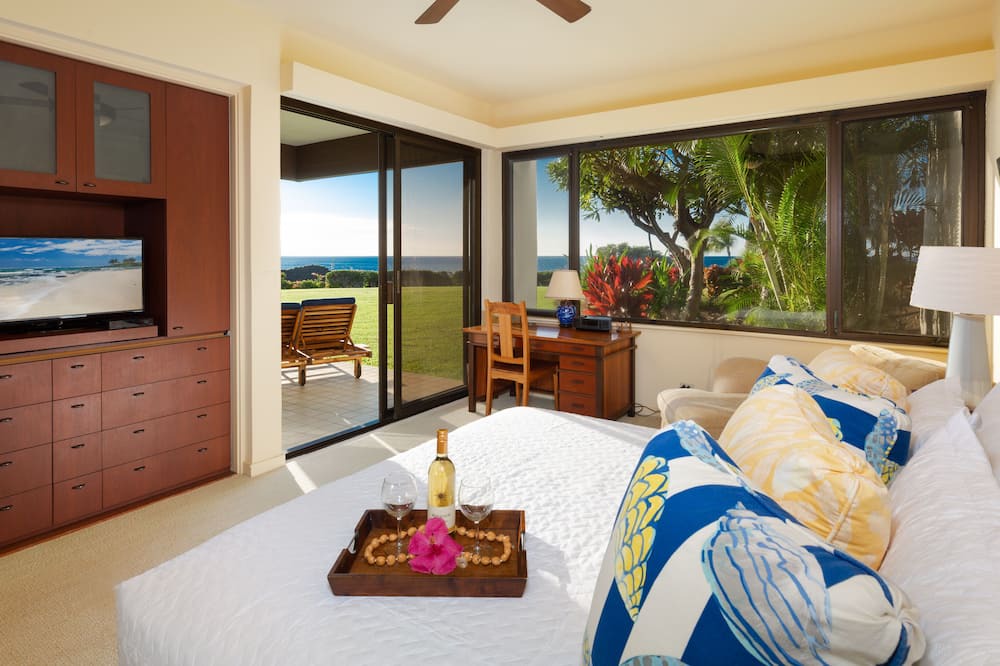 Kamuela Condo | ❤️PiH❤️ Ocean Dream ★ Panoramic Oceanfront ★ Walk to Private Beach Club ★ Bikes