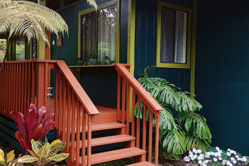 Volcano House | The Jungalow is a charming renovated bungalow minutes from Volcano National Park