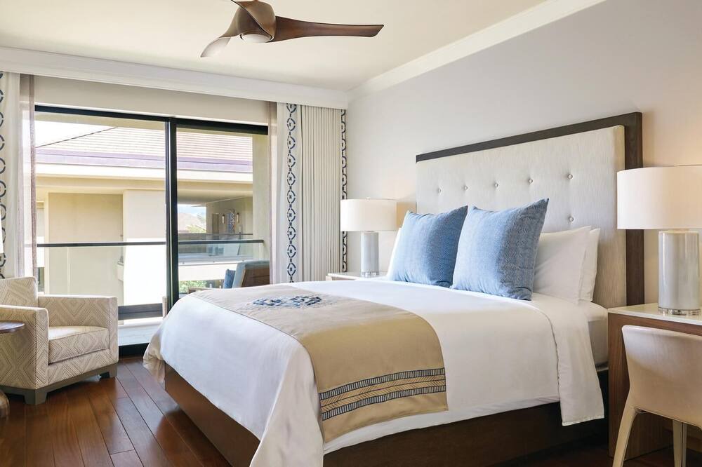 Lihue Condo | Kaiholo 3-Bdrm Superior, Expansive Space with Lanai,Ocean and Resort Views