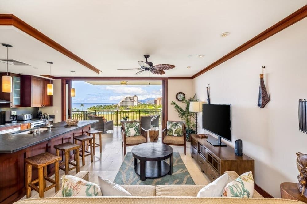 Ko Olina Condo | Spectacular Ocean View - Luxurious 2br suite at Private Beach front condo: B806