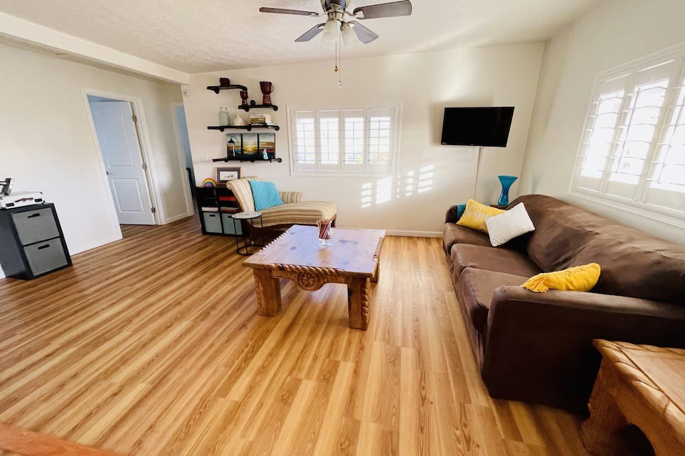 Nanakuli House | Westside Magic Garden 3bed 2 bath house