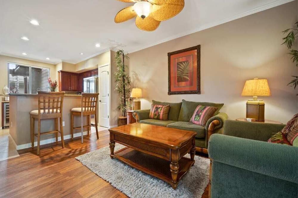 Kamuela Villa | Hawaiian-Style Garden View 2-Br Villa, Ground Floor AC Kitchen & Beach Club Pass