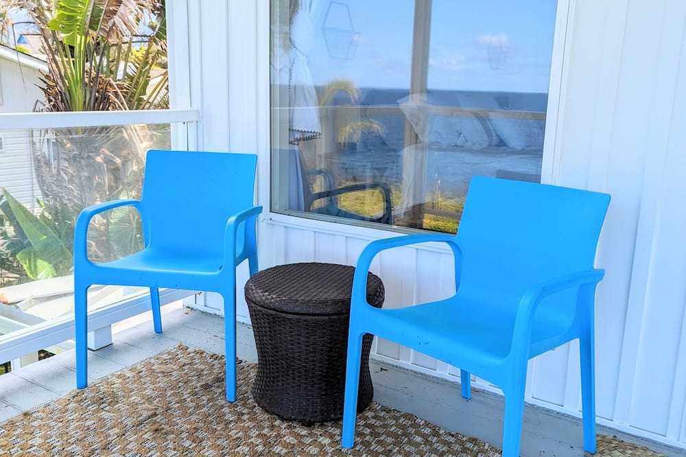 Keaau House | Ocean FRONT Home - Whale Watching Starts Nov-May! BOOK NOW!