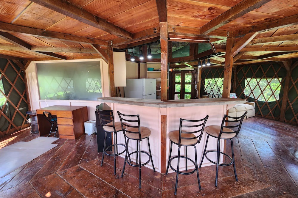 Mokuleia RV Rental | North Shore 2-Story Rustic Yurt Glamping Lodge Tropical Nature Rental Near Beach