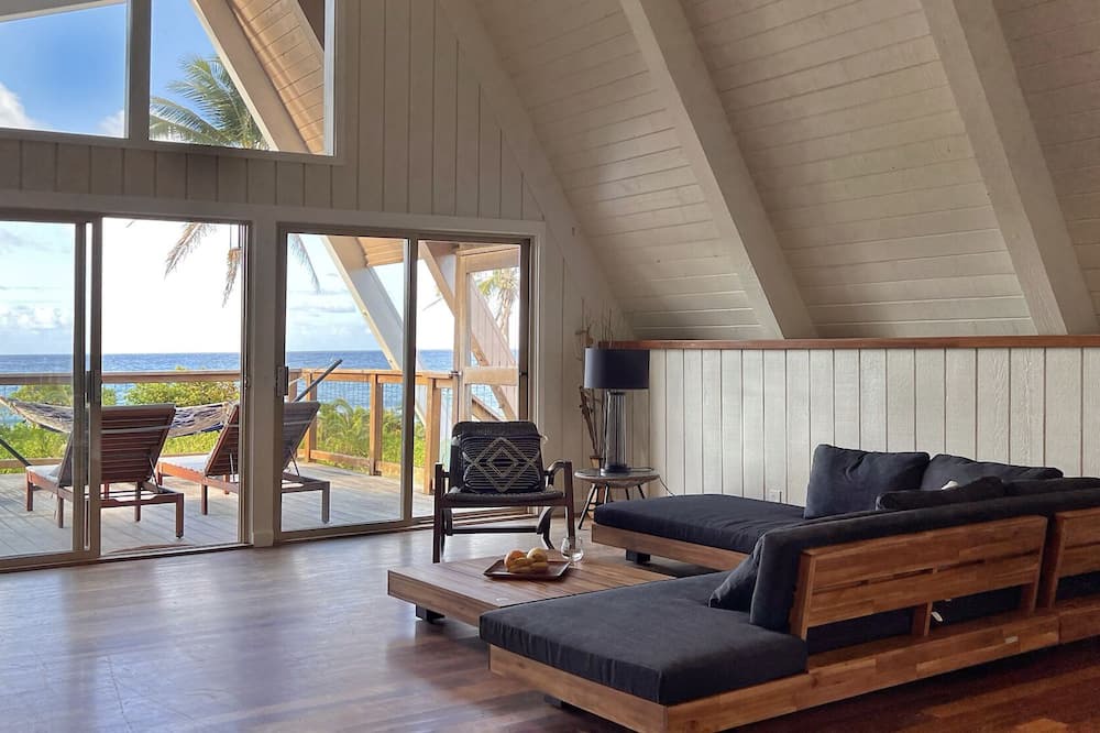 Anahola House | NEW 4BR Oceanfront Home with Hot Tub & Theatre