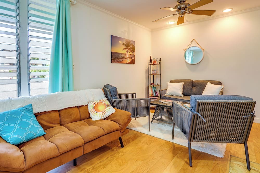 Waialua Condo | Surfer's Paradise: Waialua Condo Steps to Beach!