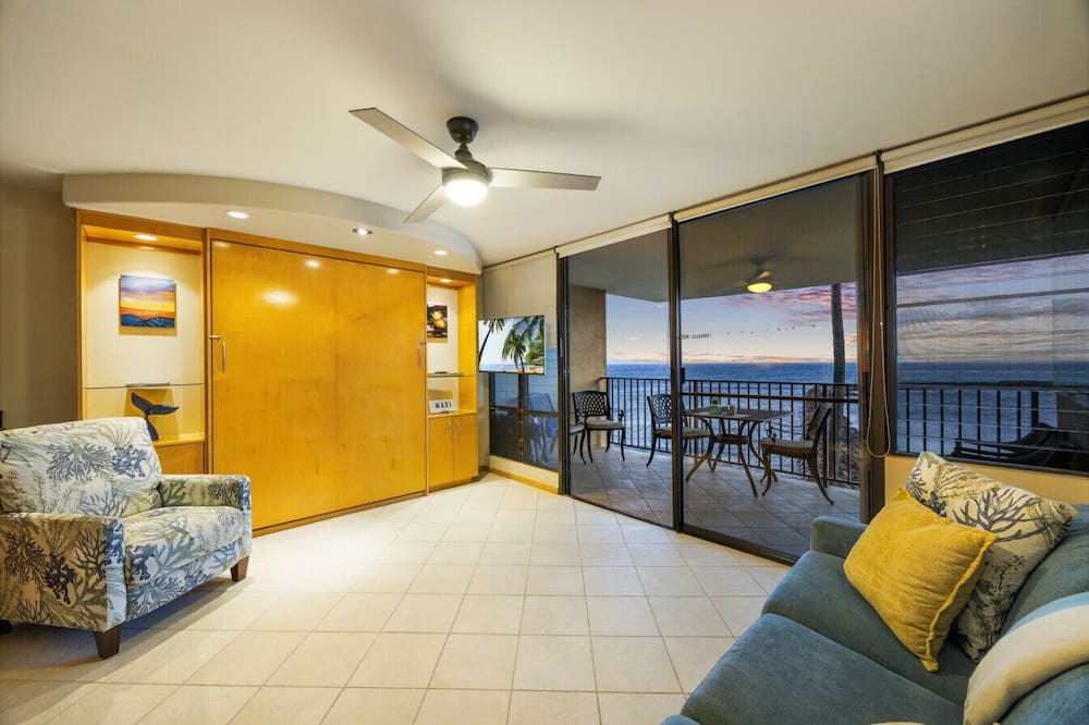 Maalaea Condo | Simply Amazing Oceanfront Condo! Milowai 310