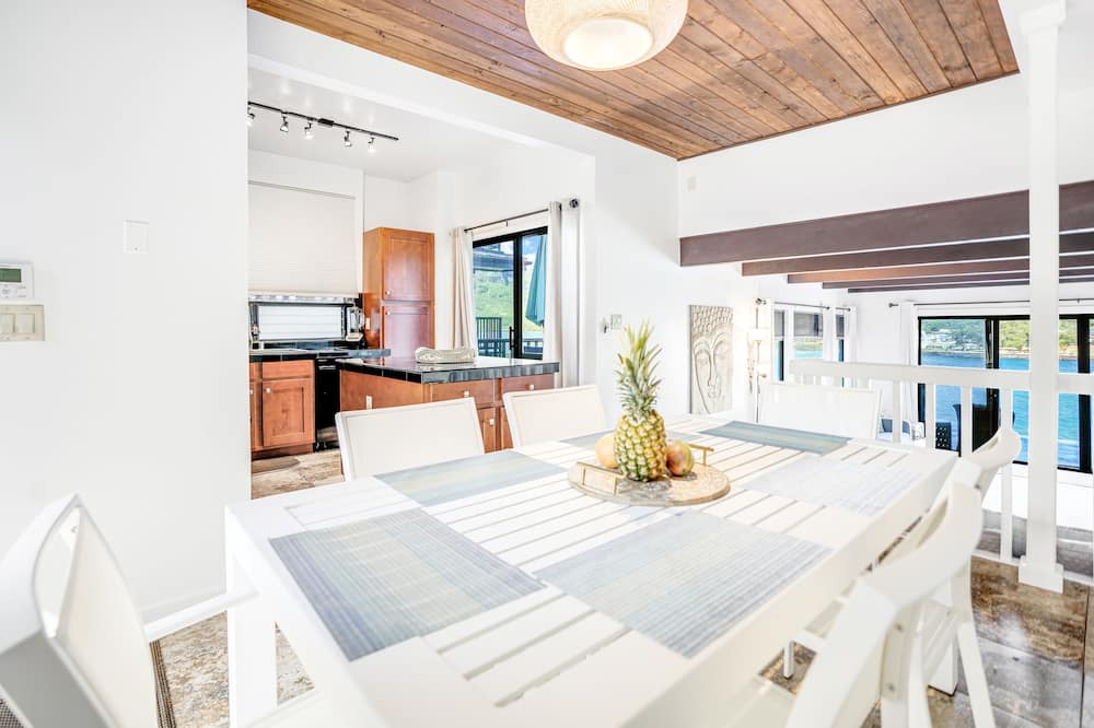 Lihue Apartment | Perfect Private Kalapaki Beach Cliffside Getaway!