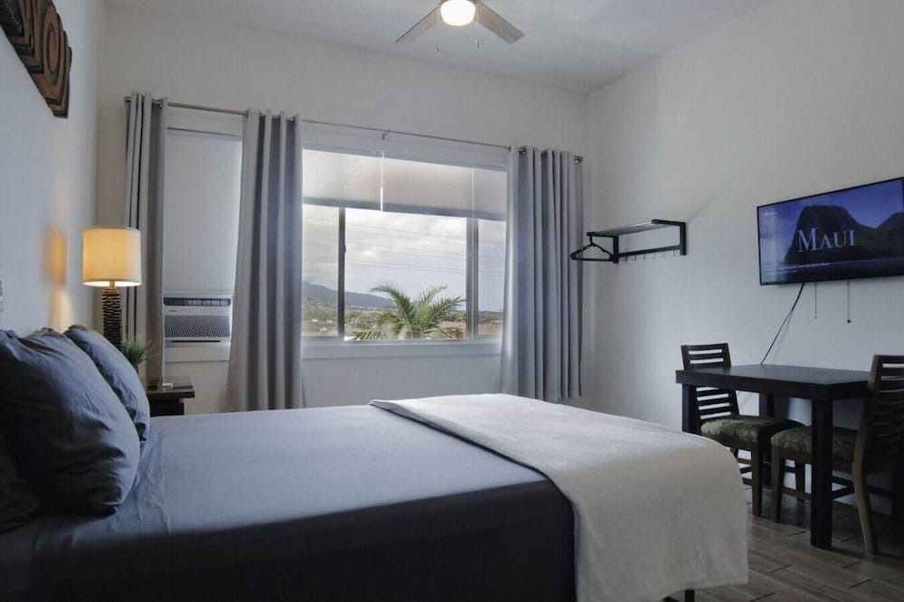 Wailuku Apartment | Waena Inn #14 Private Studio w/2 queen beds
