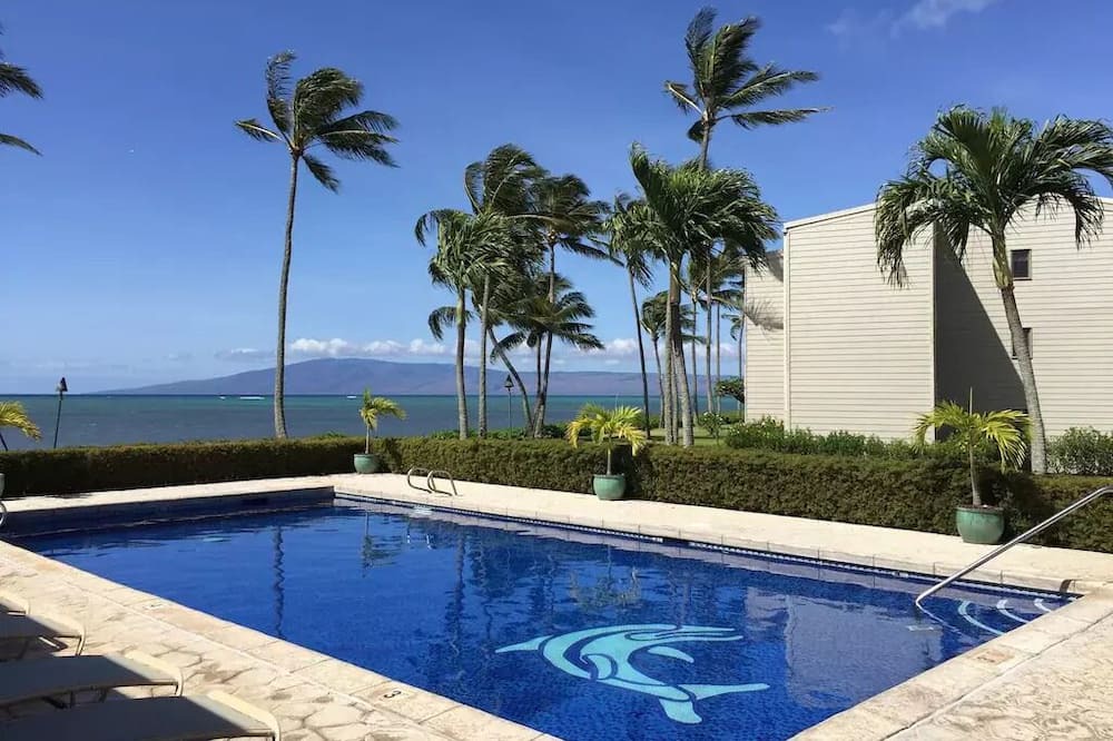 Ualapue Condo | View the Ocean & lush natural, tropical landscape of East Molokai.