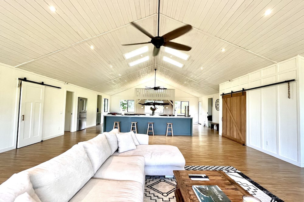 Kapaau Other | Relaxing 4-Bedroom Farmhouse Retreat on Working Farm