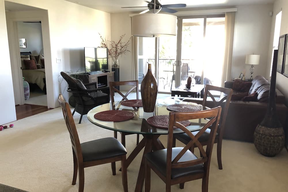 Historic Lahaina Front Street Condo | Ideal Long term remote work space close to the beach