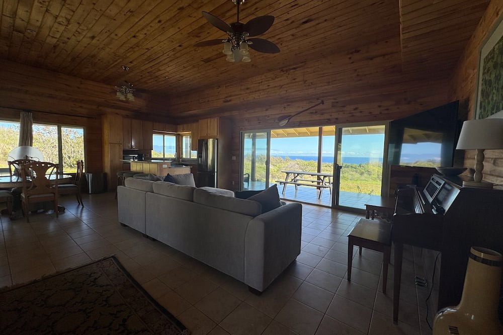 Kapaau House | Trade Winds Plateau