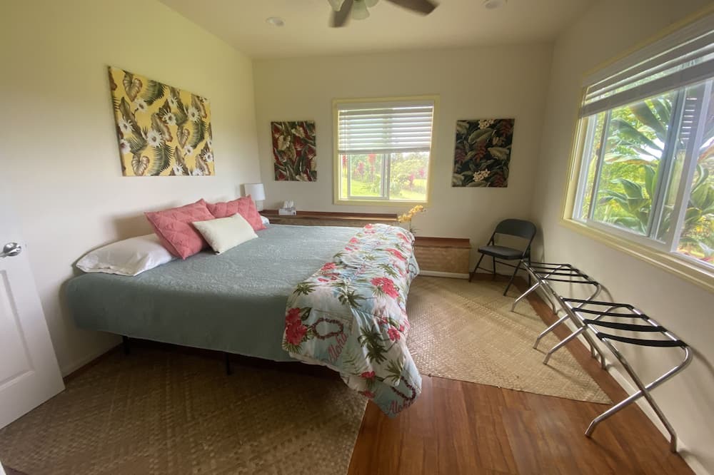 Papaikou Apartment | Puumoi ocean view hideaway