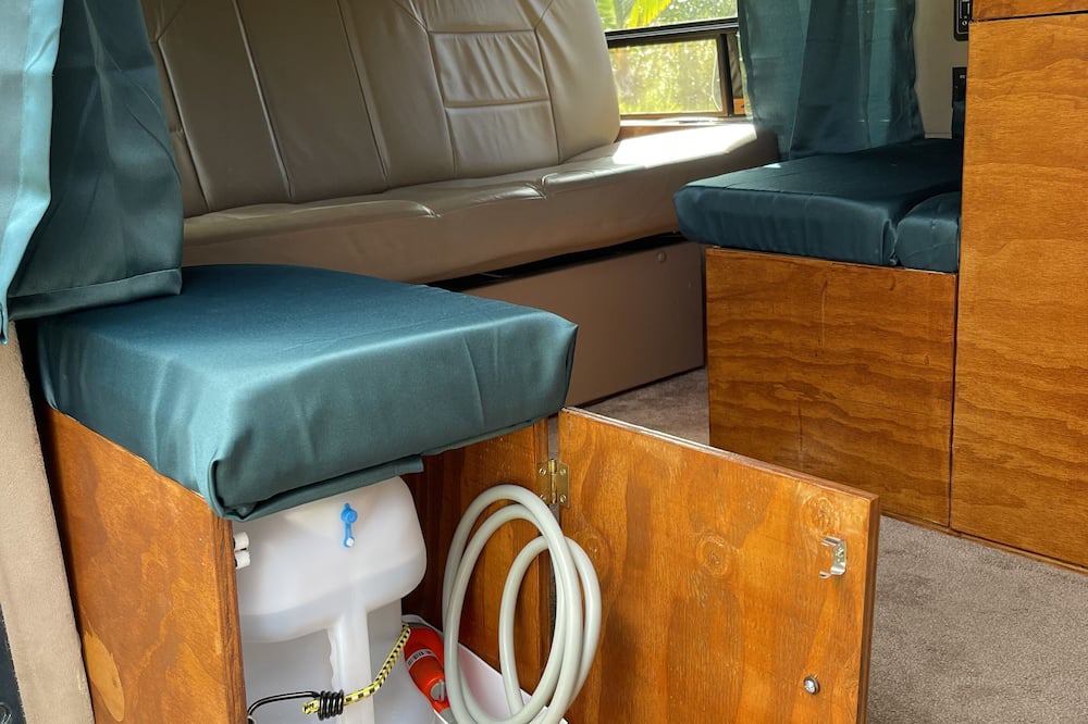 Hilo House | Vintage Campervan with Good Vibes - from Campervans Big Island