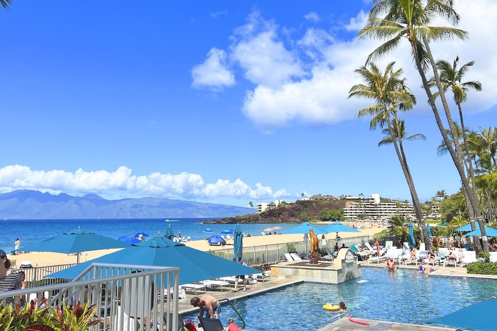 Kaanapali Condo | The Whaler Resort: Suite 319~Enjoy Stunning Center Courtyard & Ocean Views