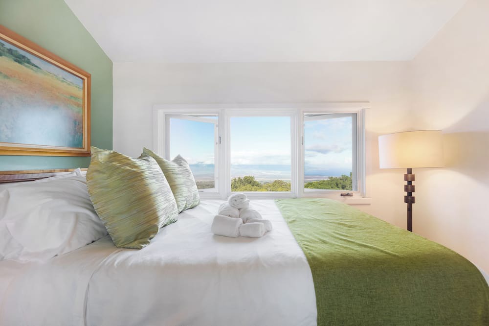 Makawao House | Exceptional Upcountry Villa with breathtaking views