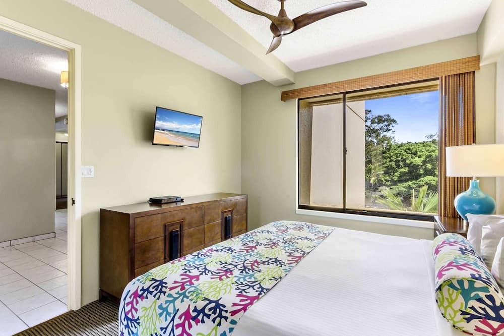 Kahana Resort | Lahaina Maui Resort 3 Bedroom Oasis