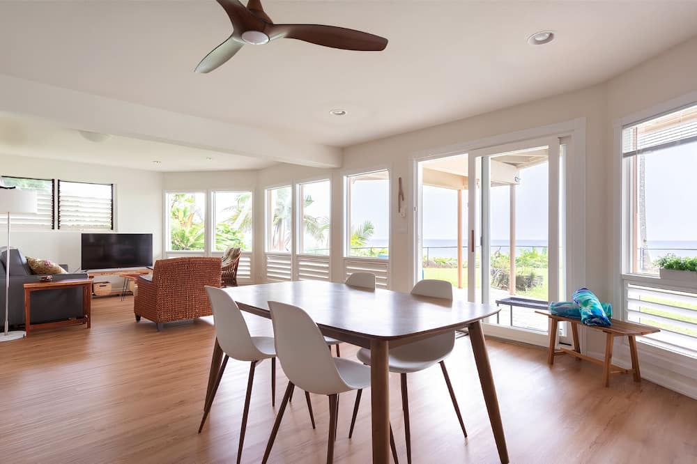 Hilo House | OCEANFRONT DUPLEX, with POOL, SAUNA and steps from BEACH