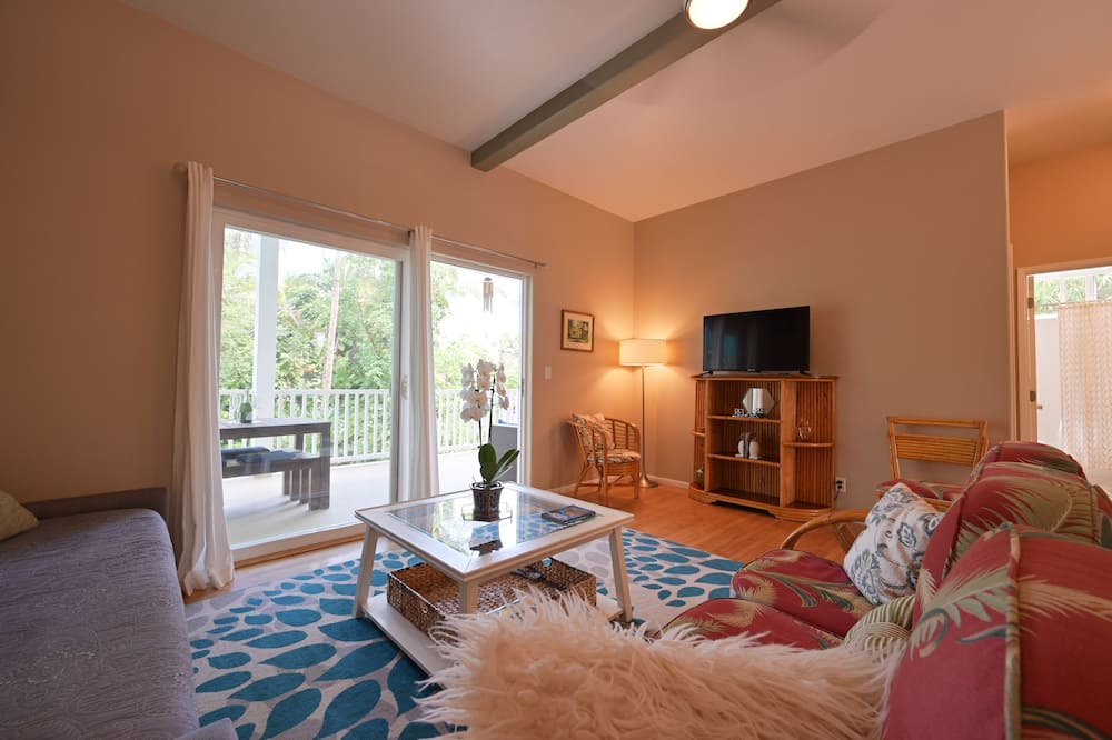 Kehena Villa | Peaceful Kehena Beach Treehouse Villa w/Star Deck