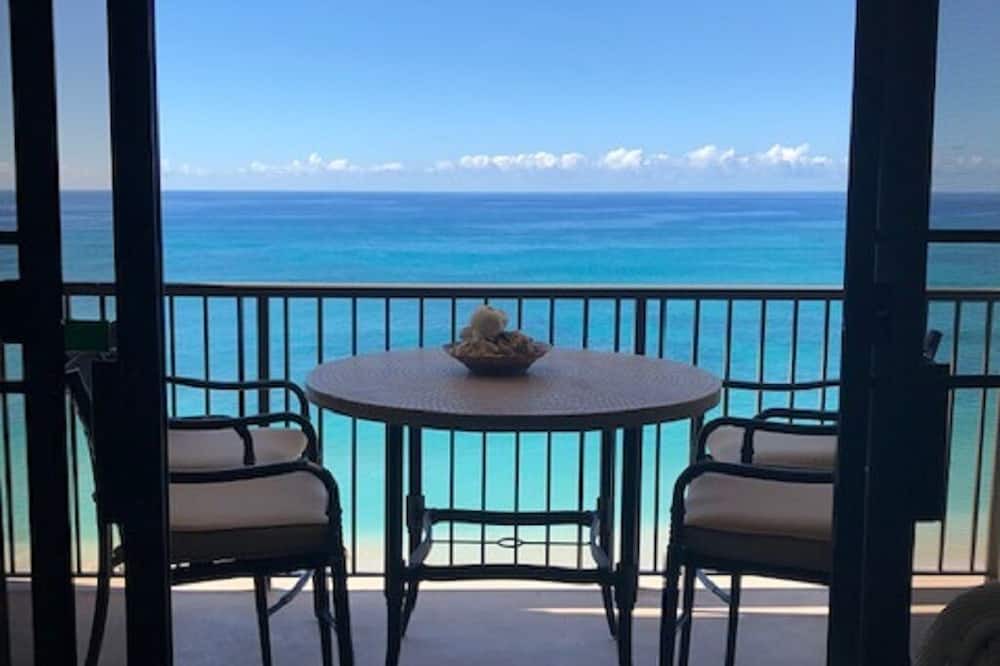 Makaha Condo | Hawaiian Prinicess one bedroom 1990/NUC-2240